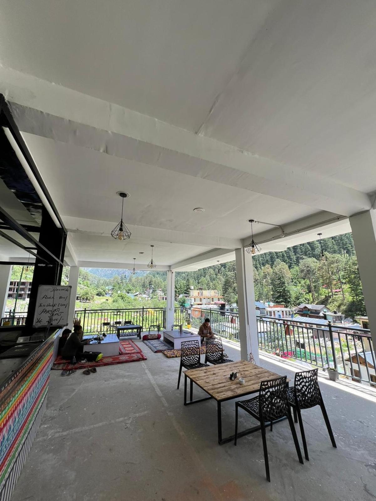 Himtrek Stays, Kasol Exterior photo